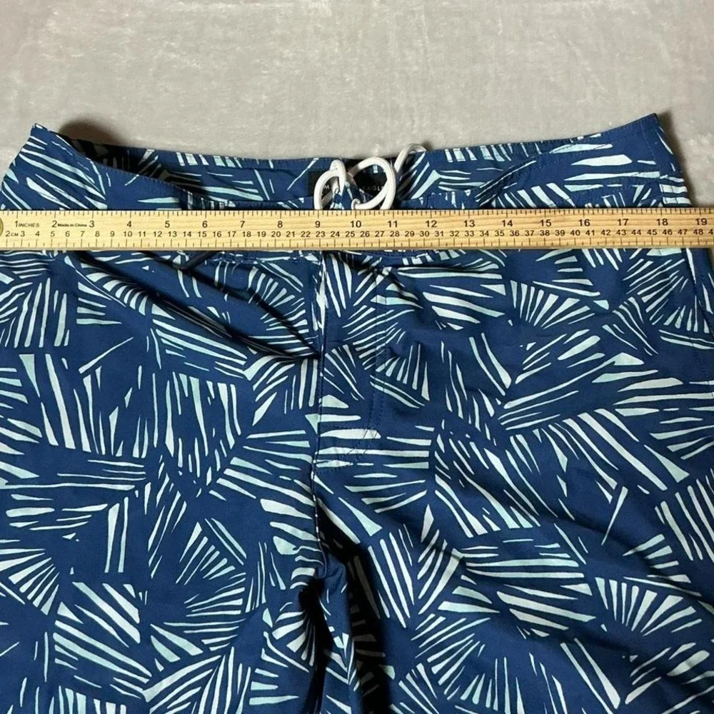 American Eagle Men's Board Shorts Palm Leaf Print Blue‎ White Size Large